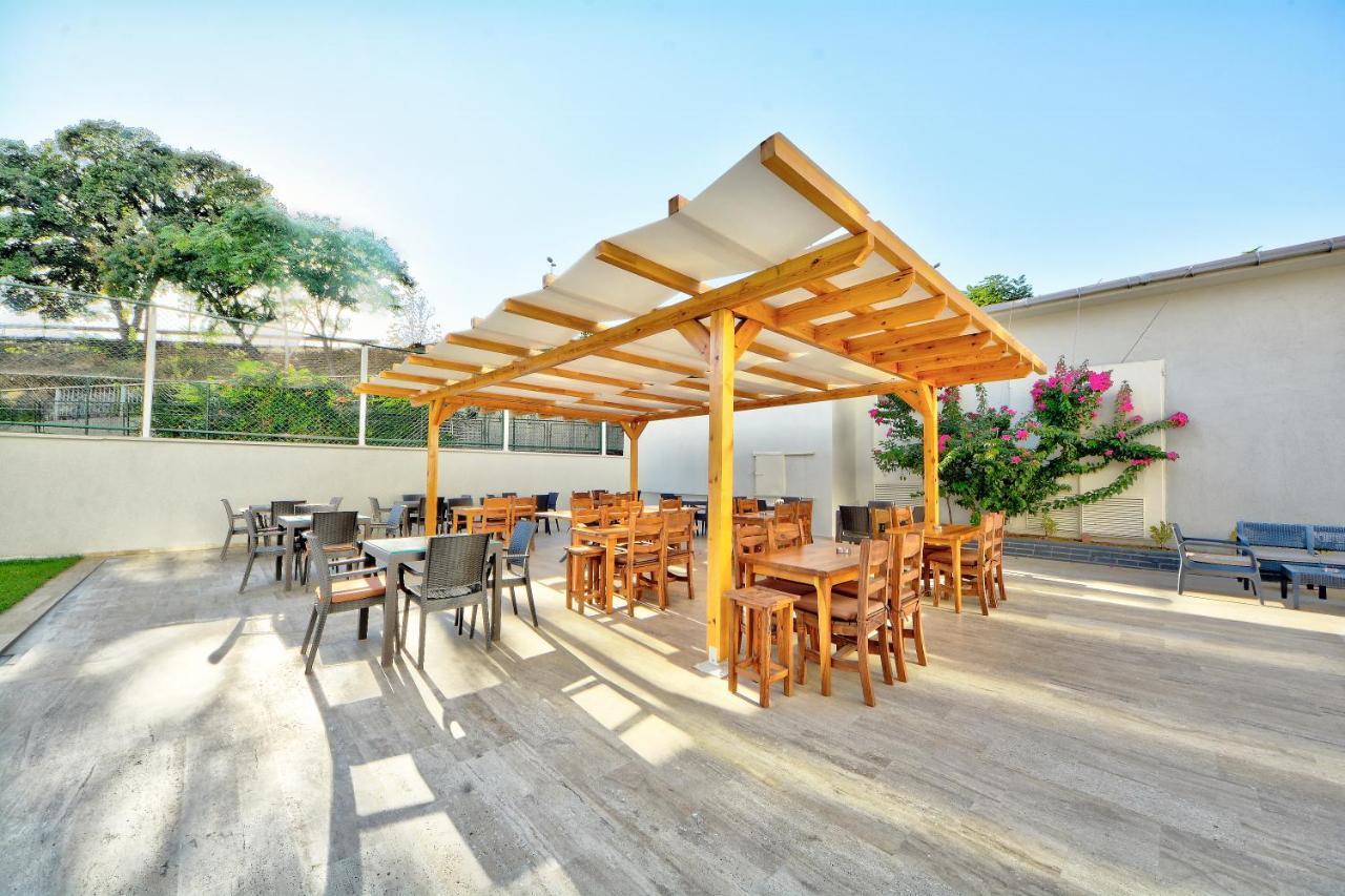 North Blue Life Hotell Istanbul Exteriör bild
